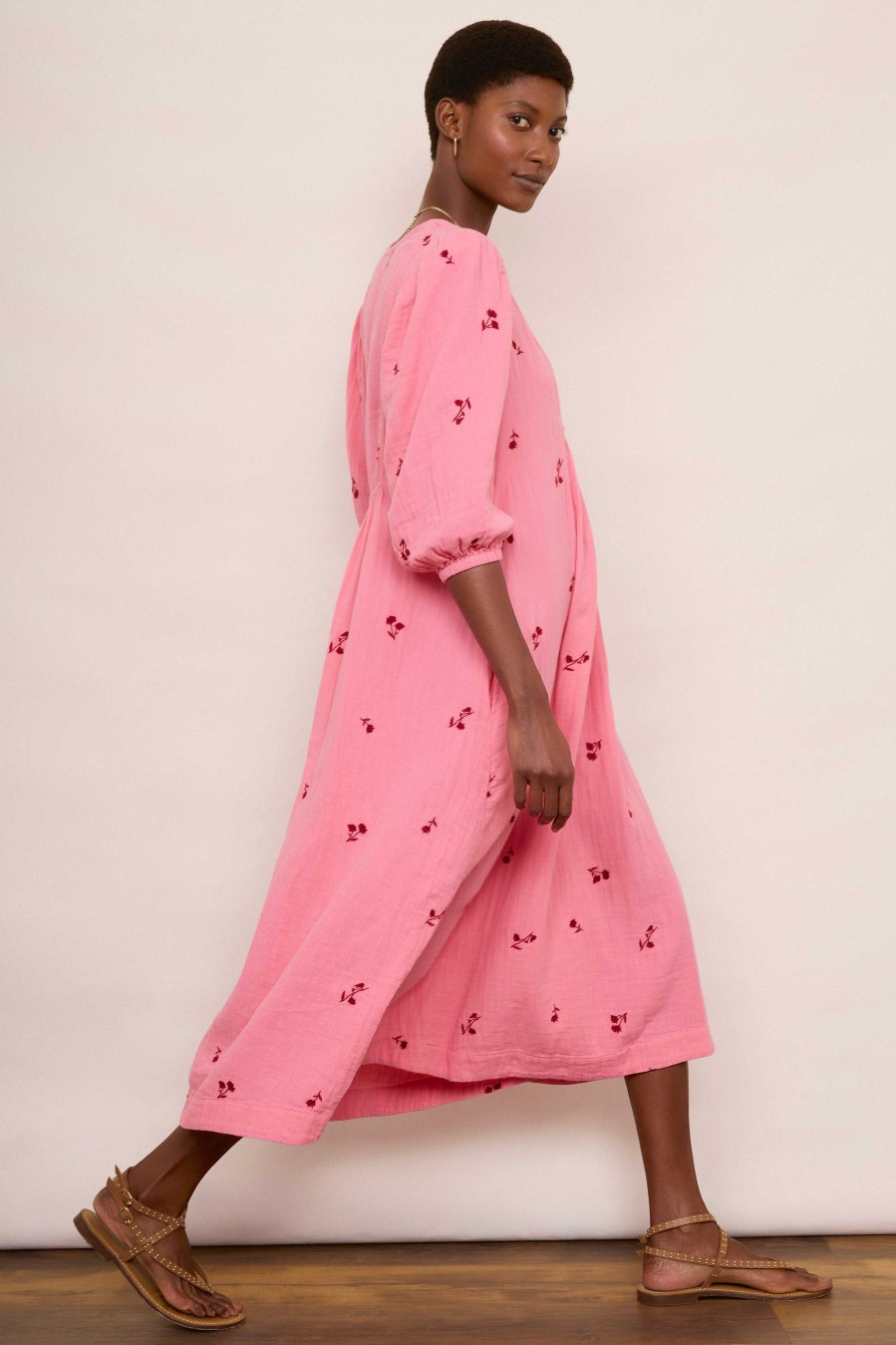 WYSE London Longer Lengths | Hana Embroidered Dress - Pink