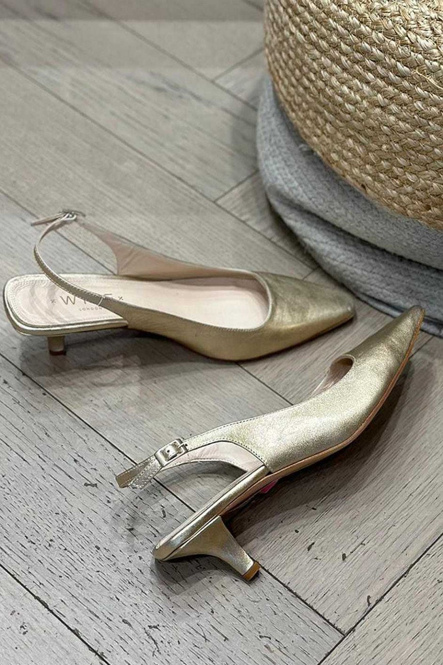 WYSE London Accessories & Shoes | Carly Kitten Heel - Gold