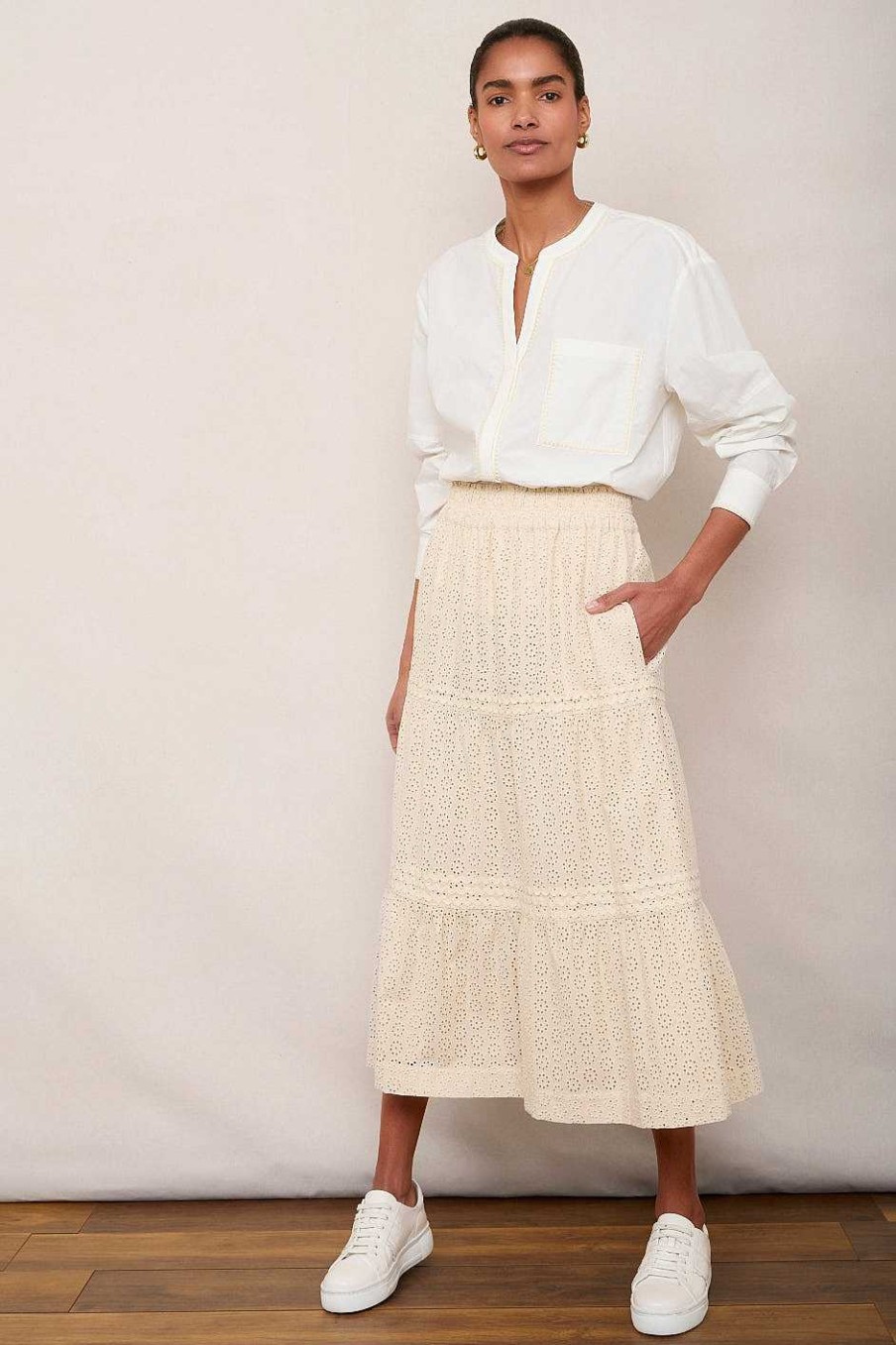 WYSE London Occasionwear | Felicity Broderie Skirt - Cream