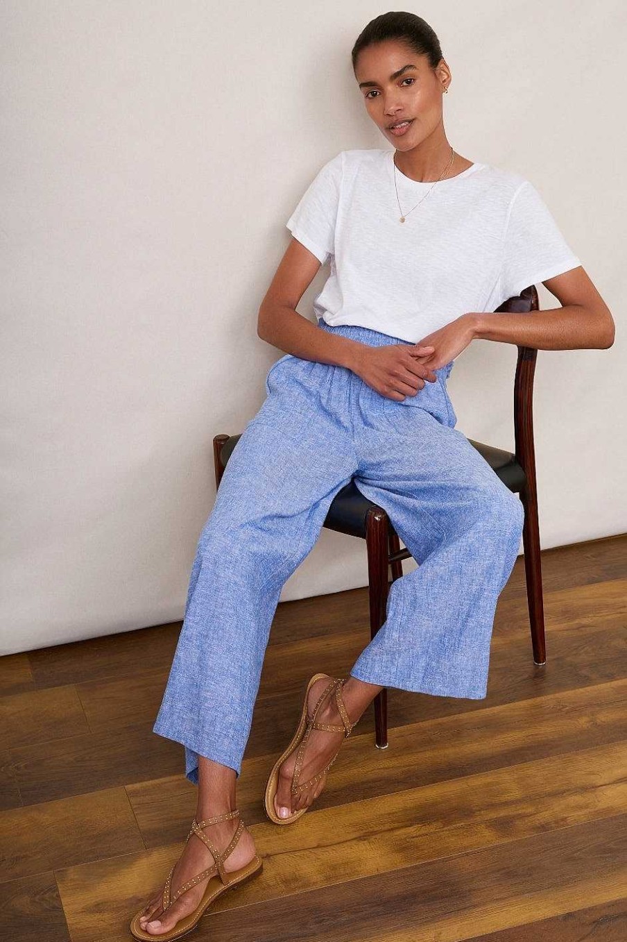 WYSE London Trousers | Martha Cropped Linen Trouser - Chambray