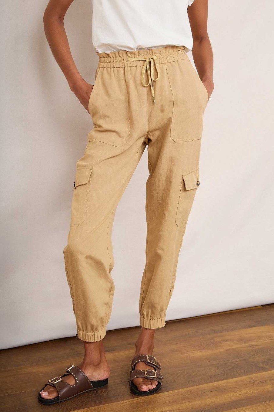 WYSE London Trousers | Aniyah Cargo Trouser - Tan