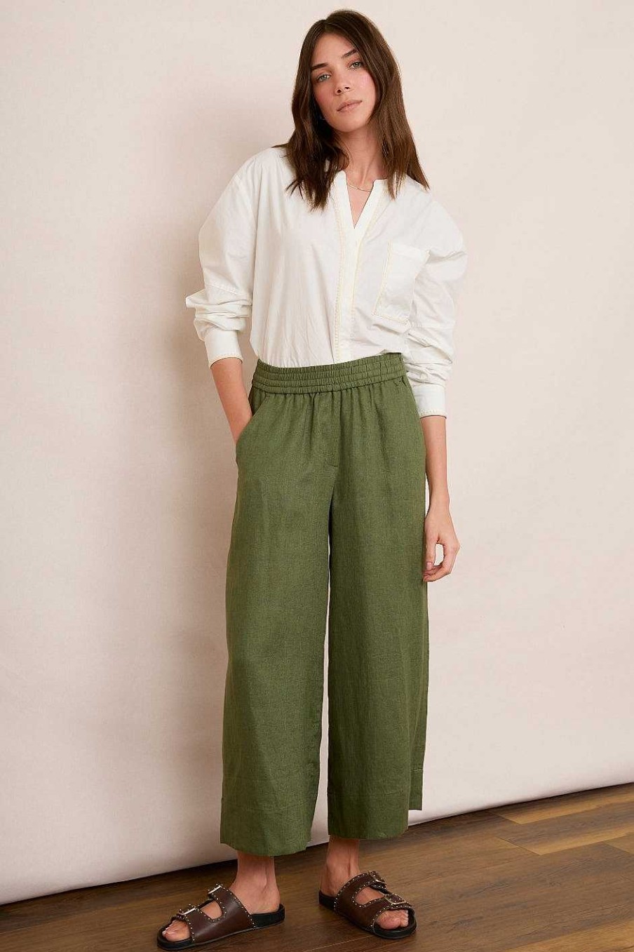 WYSE London Holiday | Alma Cropped Linen Trouser - Khaki