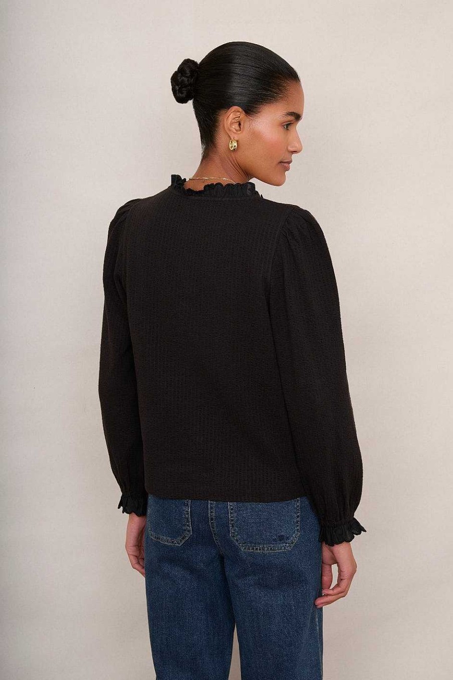 WYSE London Tops | Mariam Jersey Top - Black