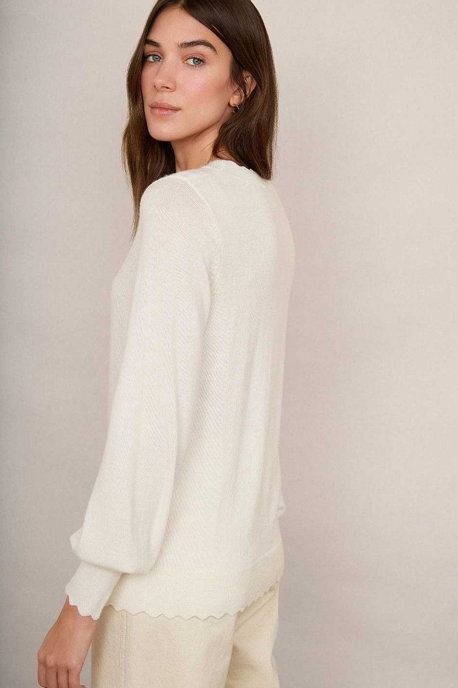 WYSE London Knitwear | Fleurine Scallop Jumper - Ivory