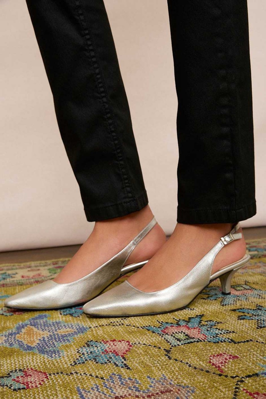 WYSE London Accessories & Shoes | Carly Kitten Heel - Silver