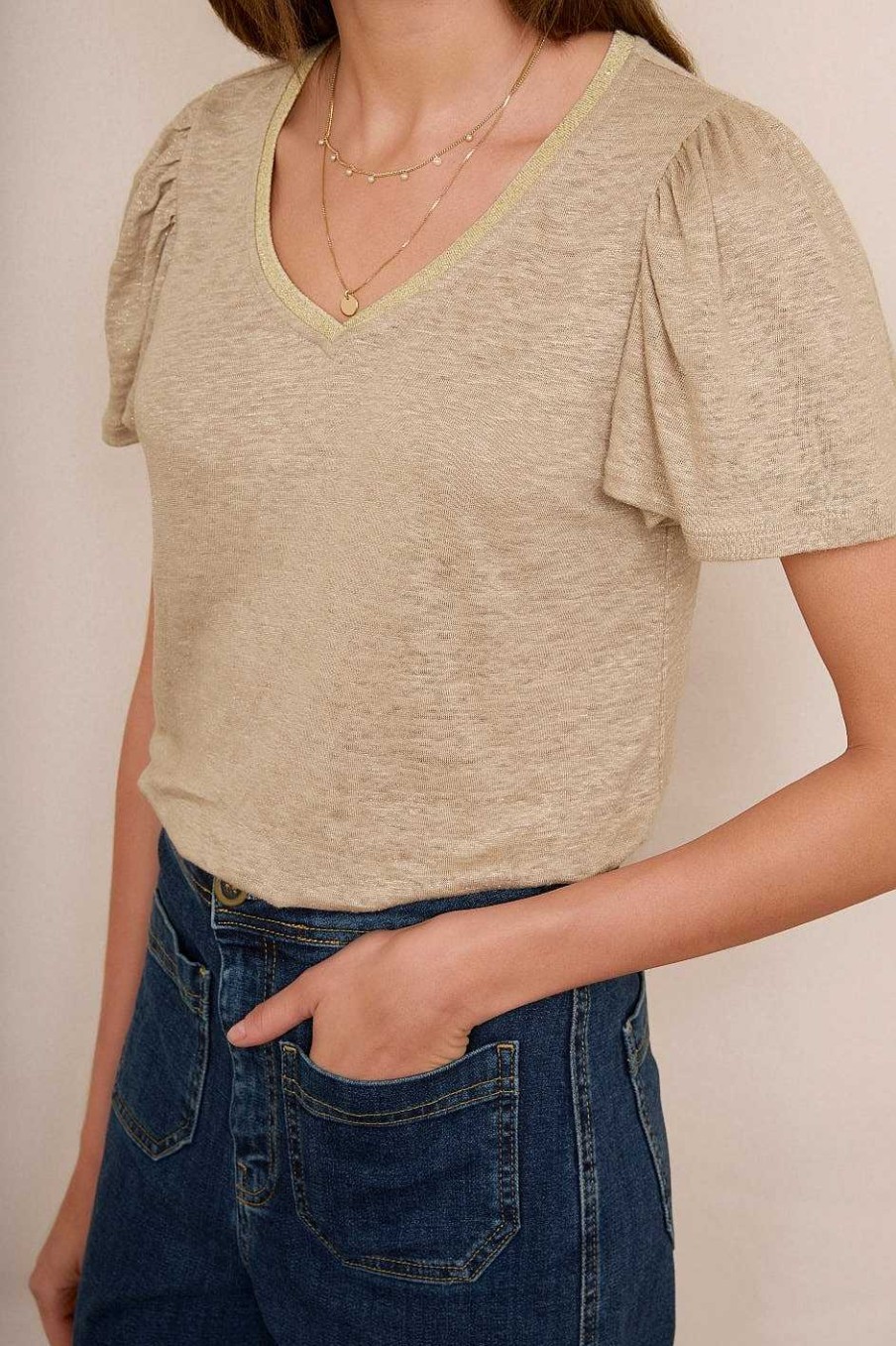 WYSE London Tops | Lily Shimmer Trim Linen Tee - Oat/Gold