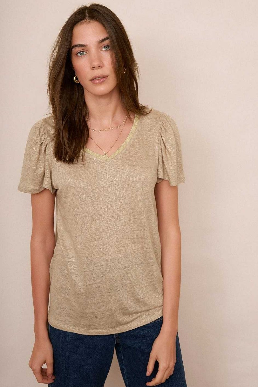 WYSE London Tops | Lily Shimmer Trim Linen Tee - Oat/Gold