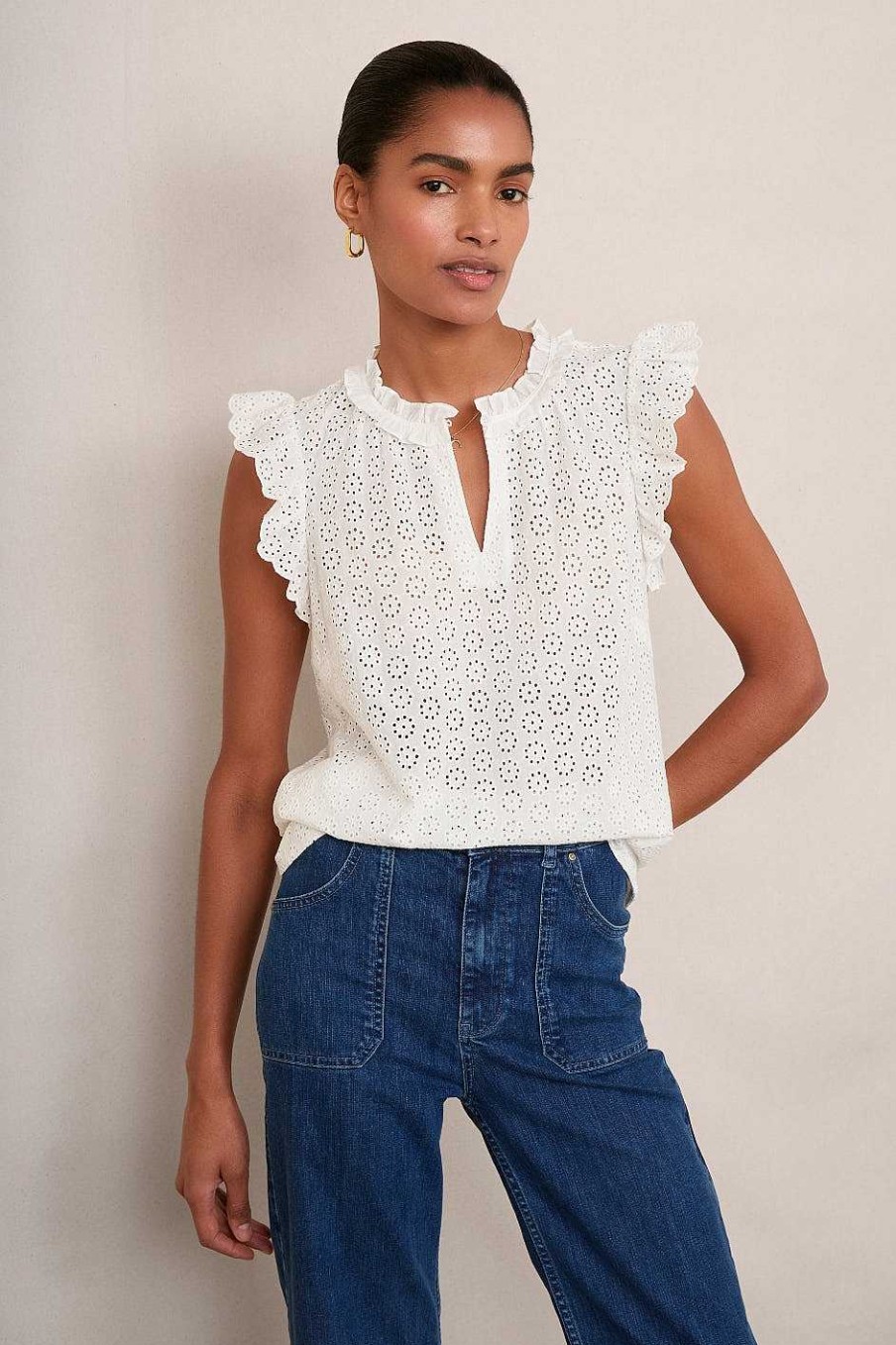 WYSE London Holiday | Felicity Top - White Broderie