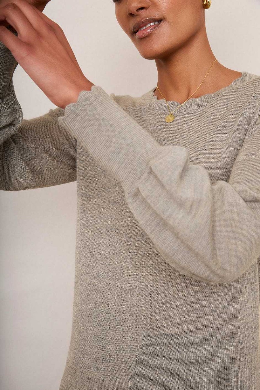 WYSE London Knitwear | Fleurine Scallop Jumper - Mushroom