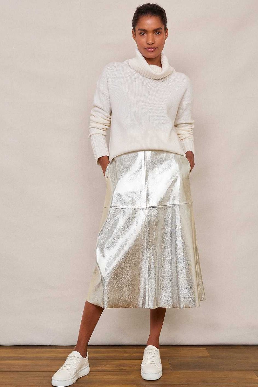 WYSE London Occasionwear | Lateisha Faux Leather Skirt - Silver