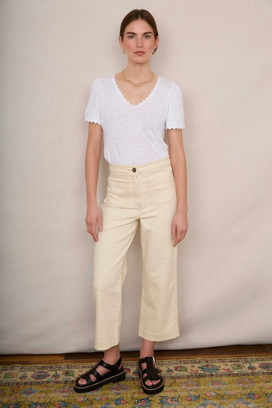 WYSE London Tops | Elyna Ric Rac Linen Tee - White