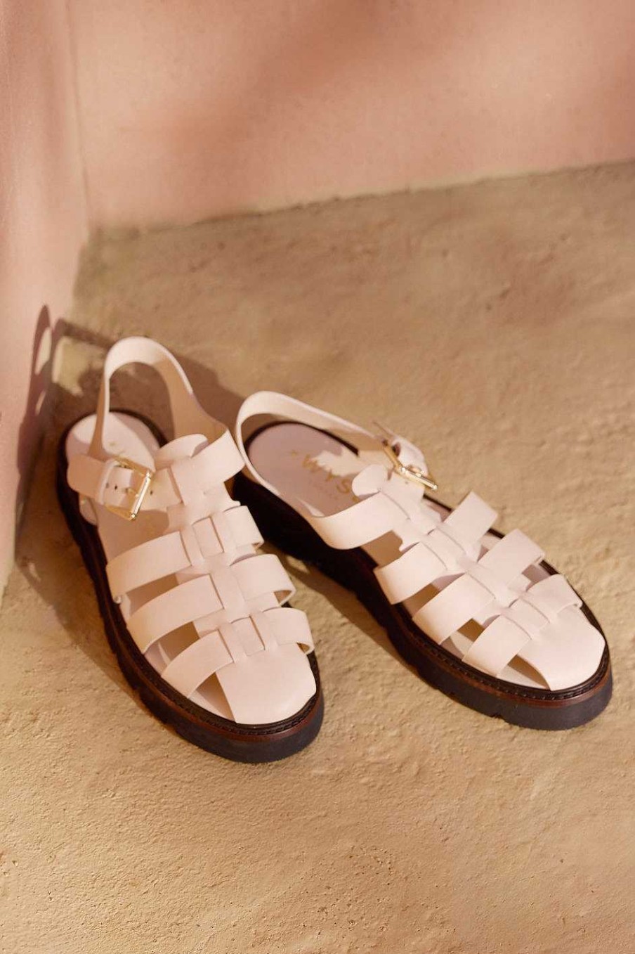 WYSE London Accessories & Shoes | Darcy Fisherman Sandal - Ecru