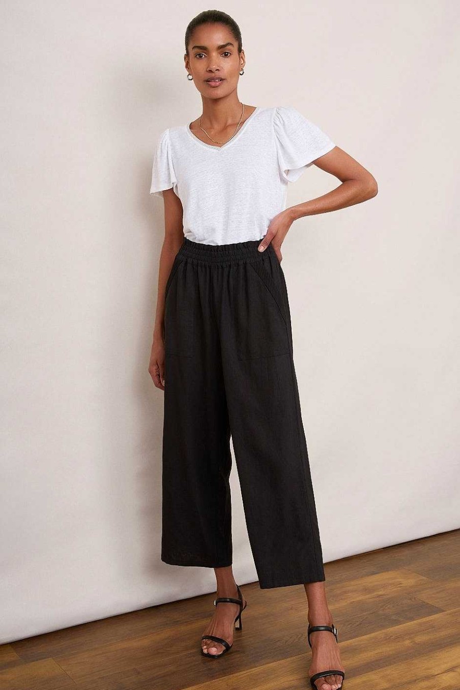 WYSE London Trousers | Martha Cropped Linen Trouser - Black