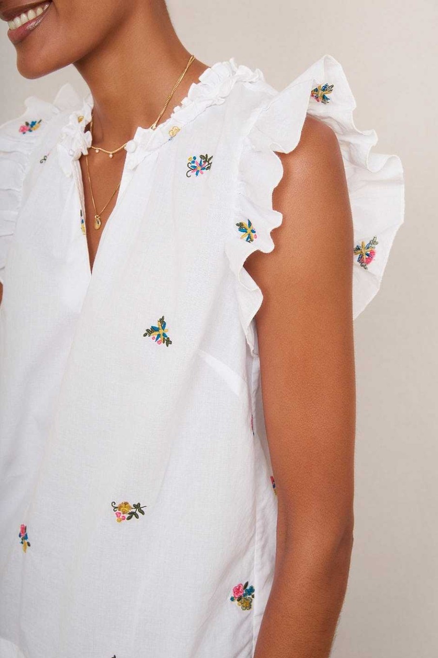 WYSE London Holiday | Felicity Top - White Embroidered